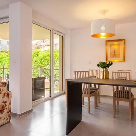 - Enklawa I Krynica Morska