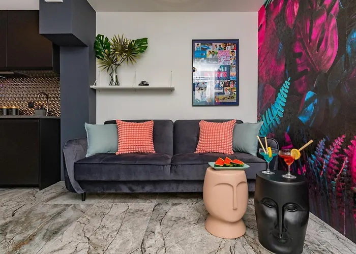 - Enklawa I * קריניצה מורסקה