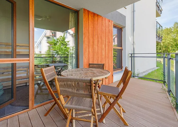 - Enklawa I דירה