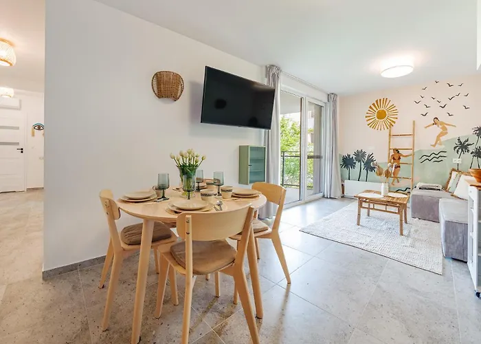 - Enklawa I * Krynica Morska